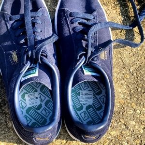 Men's Blue Puma Sneakers Size 9